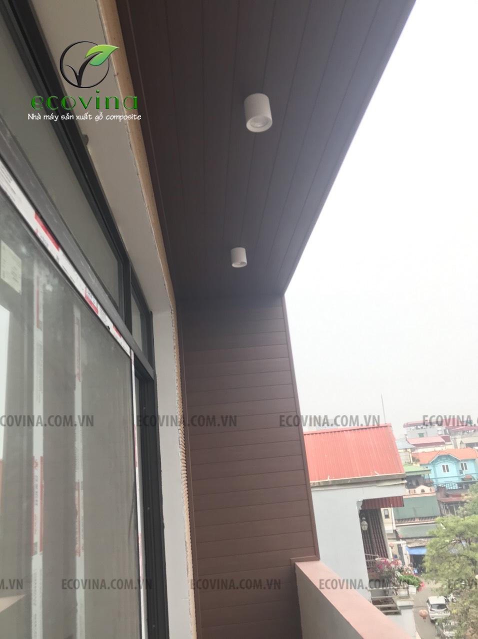 Thi công tấm ốp tường gỗ nhựa composite tại Long Biên - Hà Nội