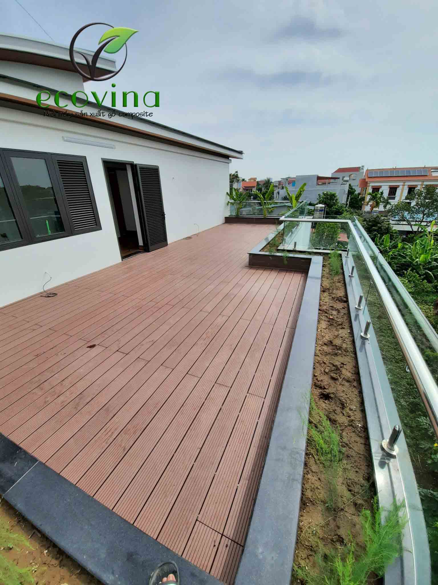 Công trình sàn gỗ ngoài trời được Ecovina thi công tại Vĩnh Phúc