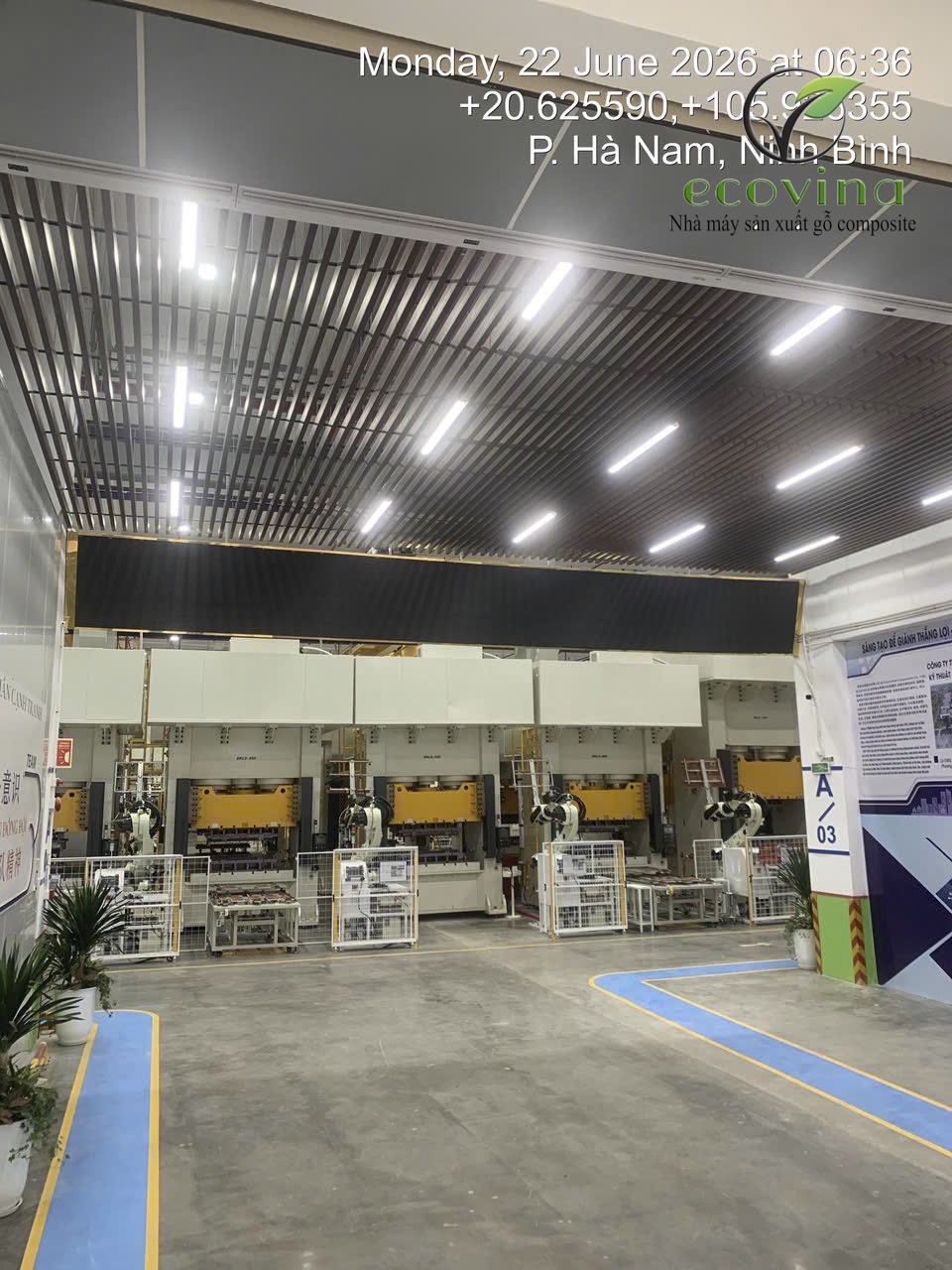 Trần nan 40x100 màu Cafe – Vẻ đẹp tinh tế cho mọi công trình